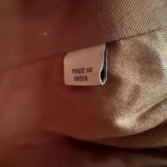 HH Anthropology genuine leather purse, great condition lots intricate details. - Picture 8 of 8